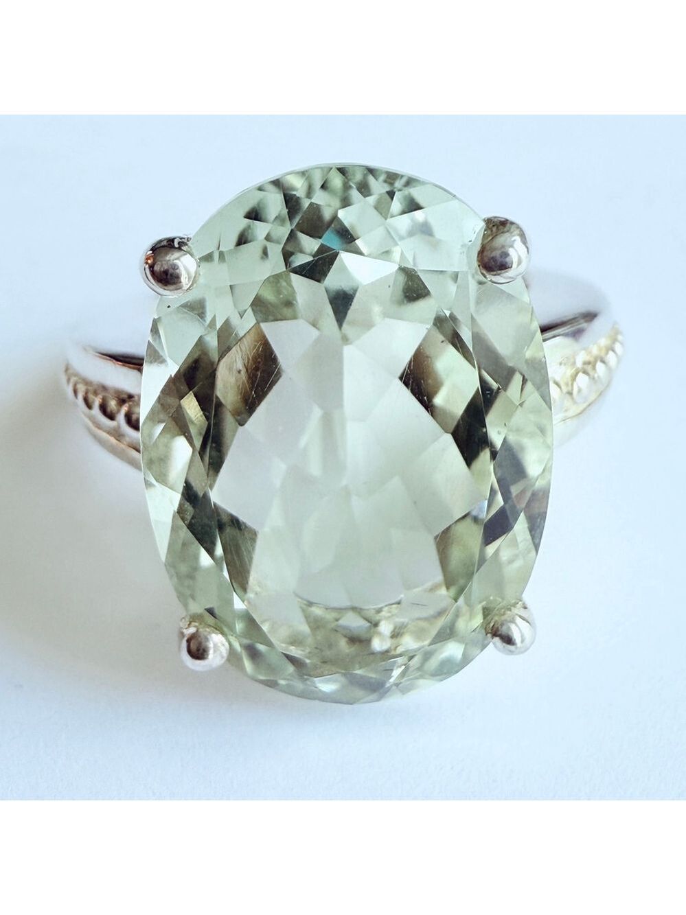 Green Oval Gemstone Ring - Elegant Women's Statement Ring